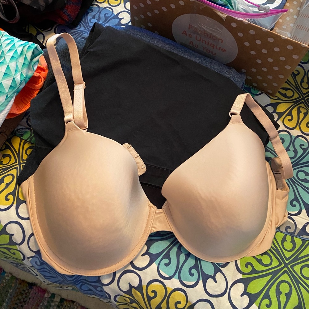 Victoria’s Secret Perfect Coverage Beige Bra 40DD
